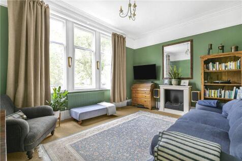 Lounge/Bedroom