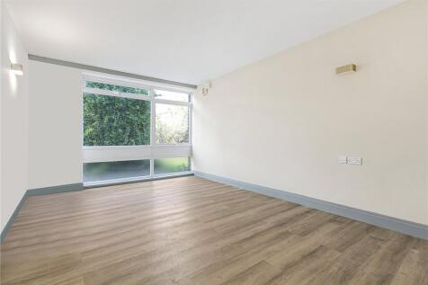 Studio Room