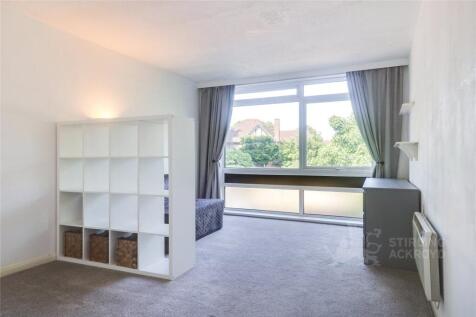Studio Room