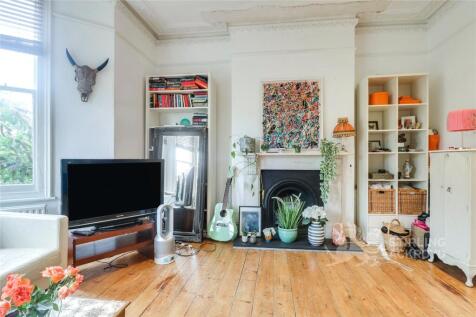 Studio Room