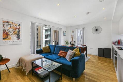 Living Room/Kitchen