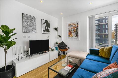 Living Room/Kitchen