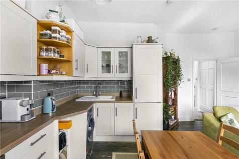 Lounge/Kitchen