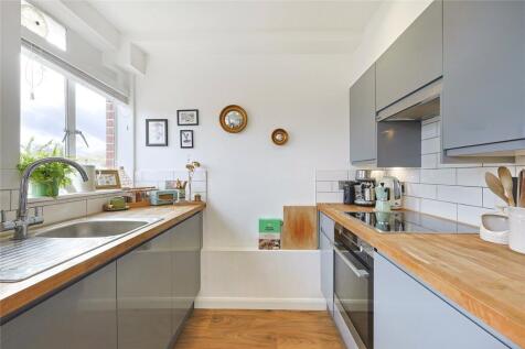 Reception/Kitchen