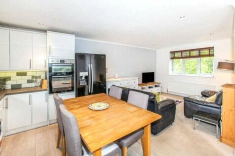 Recpetion/Kitchen