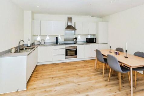 Reception/Kitchen