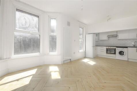 Reception/Kitchen