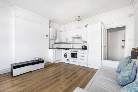 Living Room/Kitchen