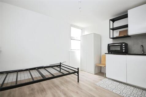 Bedroom/Reception