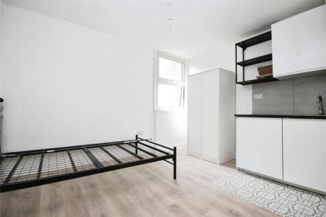 Bedroom/ Reception