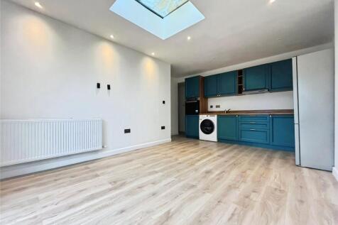 Reception/Kitchen