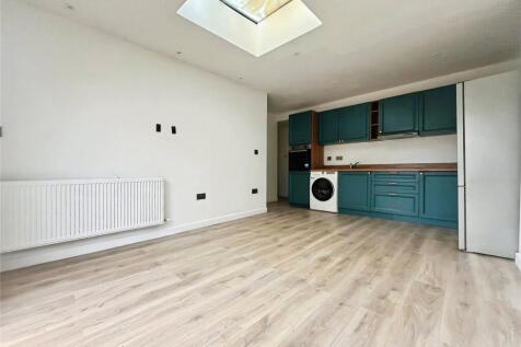 Reception/Kitchen
