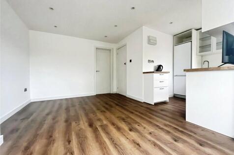 Kitchen/Reception
