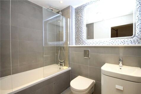 Guest Bathroom Suite