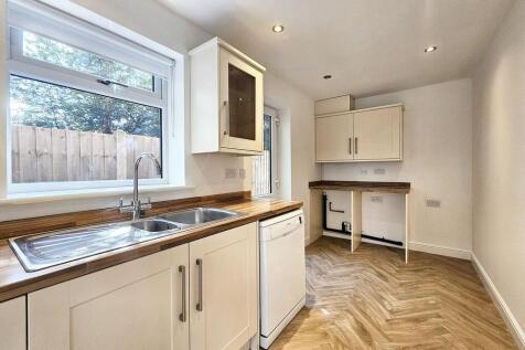 Kitchen dining room