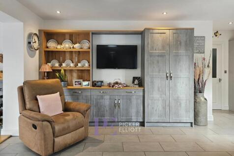 Living dining area
