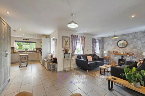 Living dining area