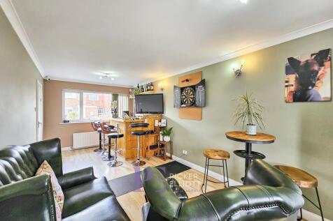Sitting Room and bar