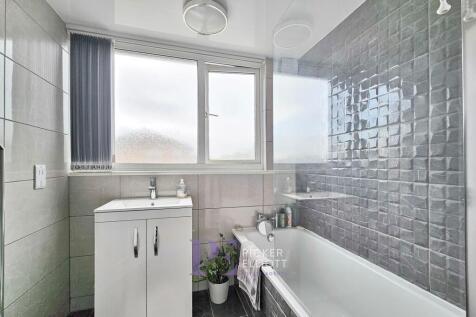 Re Fitted Bathroom