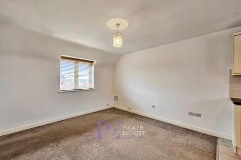 Living, kitchen dining room