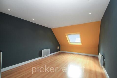 Living Dining/Kitchen Area