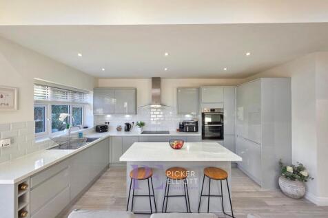 Living kitchen dining room