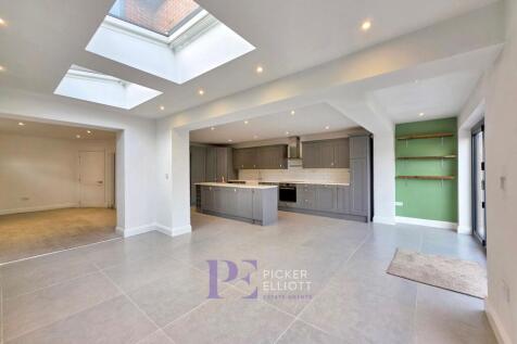 Living kitchen dining room