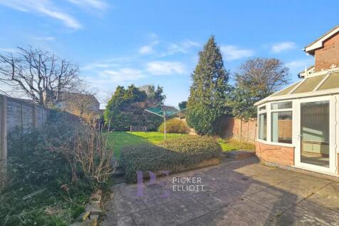Large Rear Garden