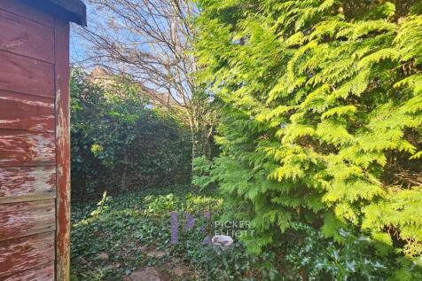 Large Rear Garden