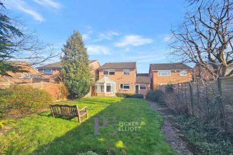Large Rear Garden