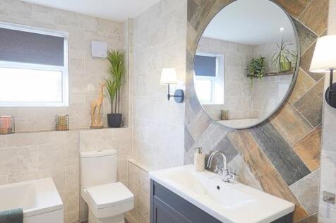 resized_12.Bathroom.jpg