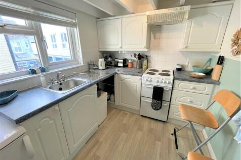 Kitchen.JPG