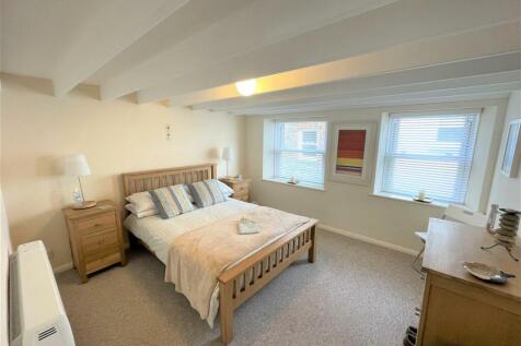Bedroom 2.JPG
