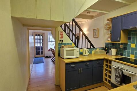 Kitchen dining room