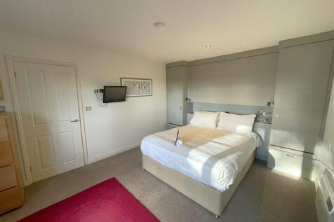bedroom one .jpg