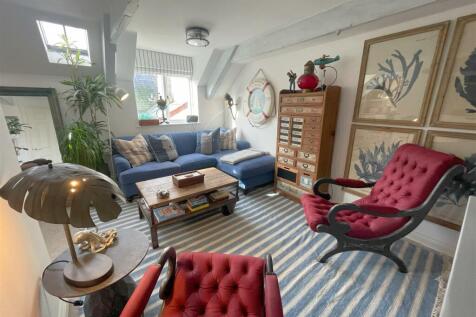 lounge 3