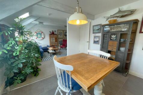 Kitchen 3.jpg