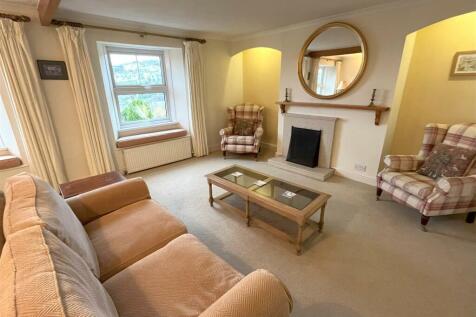 sitting room.jpg