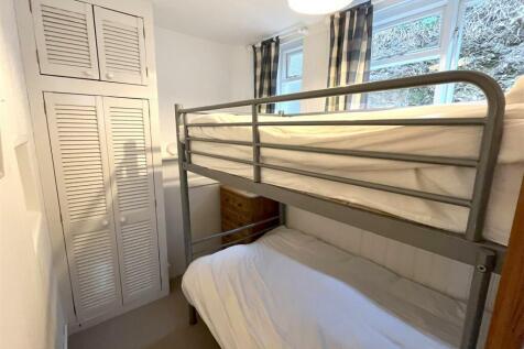bedroom 3.jpg