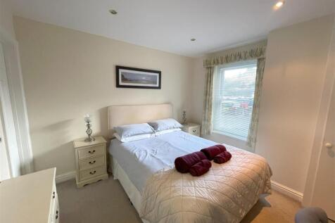 bedroom one.jpg