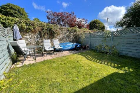 Rear Garden .jpg
