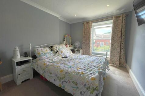 Bedroom one.jpg