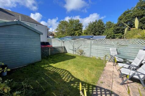 Rear garden 2.jpg