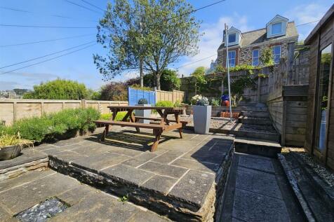 Garden seating area.jpg