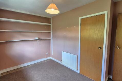 Bedroom 2.jpg