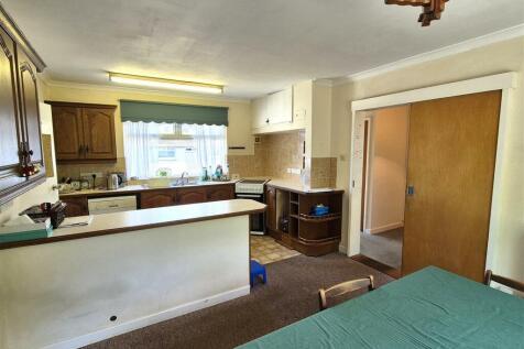 Kitchen Dining Room.jpg