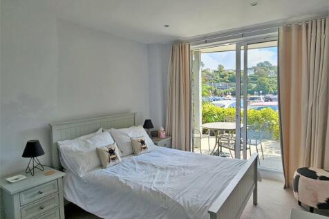Principal bedroom.jpg