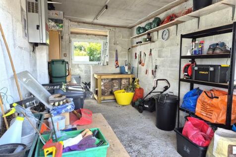 Garage.jpg
