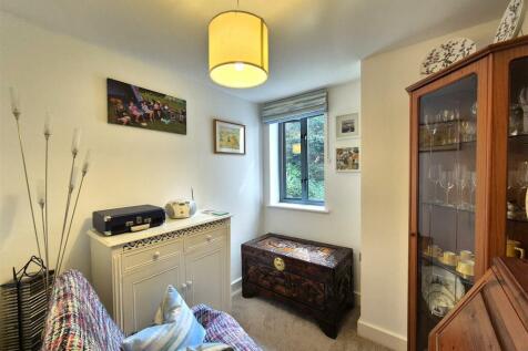 2nd bedroom.jpg