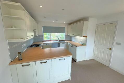 kitchen 3.jpg